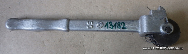 Držák orovnávacích koleček prům 50 (13182 (1).JPG)